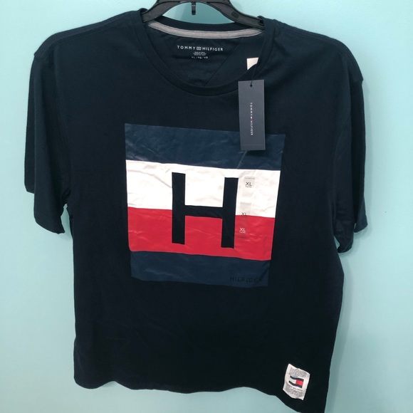 Tommy Hilfiger Other - Men’s Tommy Hilfiger XL Short Sleeve T-Shirt